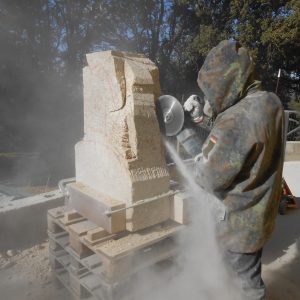 Fontanella con Gigante di Monti Prama